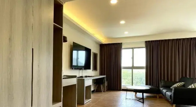 Четырёхместный номер Standard с видом на горы Long Fu Hotel