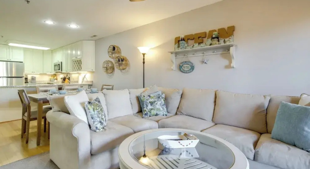 Апартаменты 1/2 Mi to Ocean City Beach! Poolside Retreat