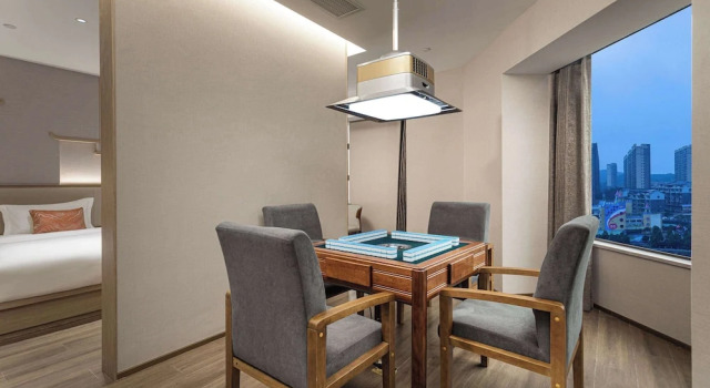 Четырёхместный номер Standard с видом на город Days Hotel by Wyndham Chenzhou Beihu