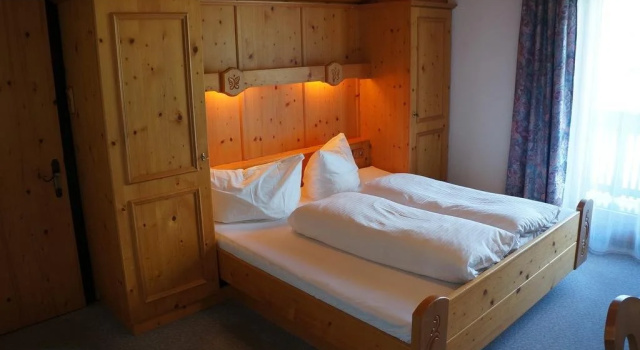 Haus Tiroler Heimat, Prenota Hotel Hotel a Tirolo con parcheggio, Parcheggio