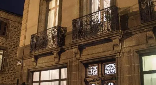 La Maison d'Adelaïde, Book Hotel Saint-Flour Cantal