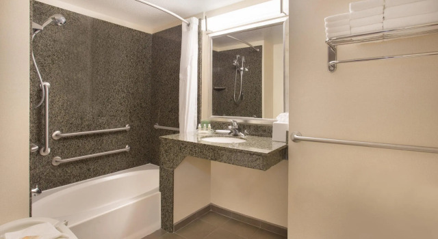 Двухместный номер Standard Holiday Inn Scottsdale North- Airpark by IHG