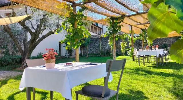 Полулюкс с видом на горы Badia Giulia Prestigious Historical B&B, Camaiore