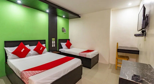 Номер Standard RedDoorz at Ranchotel Bayanan Alabang