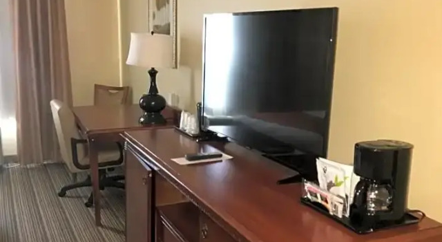 Четырёхместный люкс Country Inn & Suites by Radisson, Fort Worth, TX