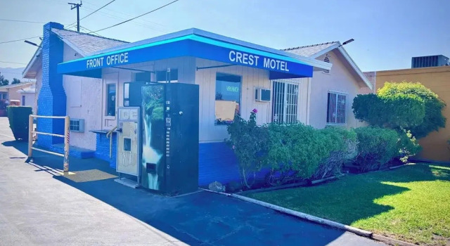The Crest Motel, Prenota Motel Corona California