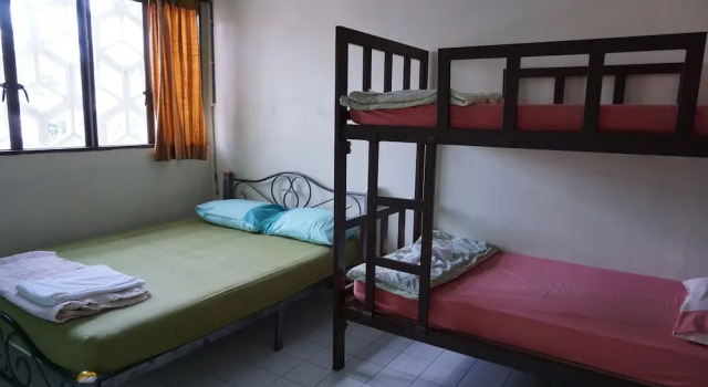 Люкс OYO 730 Meedee Hostel