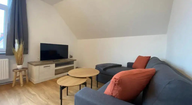 Апартаменты Charmante Altbauwohnung an der Kesselschleuse 3