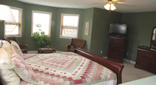 Schubert Estate B&b, Book Bed and Breakfast Hoteller i Britisk Columbia med pool, Swimmingpool