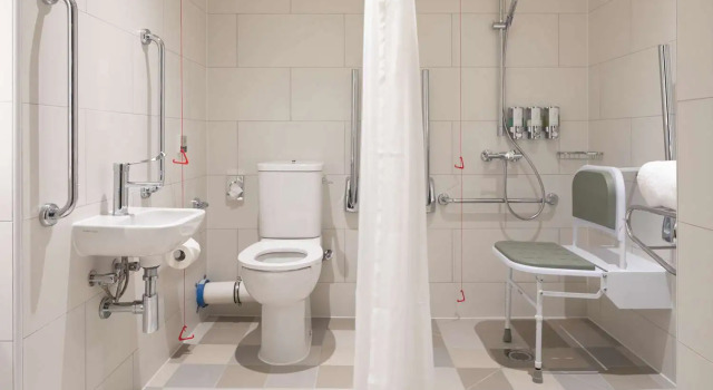 Двухместный номер Standard Hampton by Hilton Ashford International