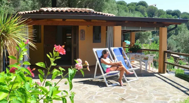 Бунгало Chalet in Cilento With Sea View Pool