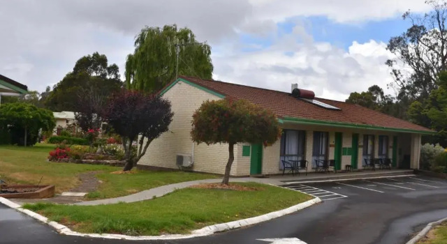 Семейный номер Standard Mount Barker Valley Views Motel & Chalets, Western Australia