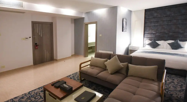 Семейный люкс с балконом Opal Hotel Amman