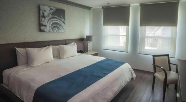 Номер Standard Suites Obelisk