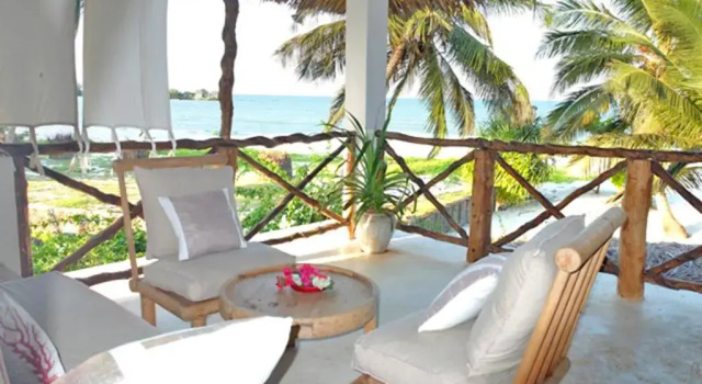 Полулюкс рядом с пляжем Pongwe Bay Resort
