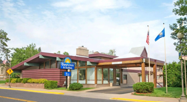 Четырёхместный номер Standard Clarion Pointe Rhinelander Downtown