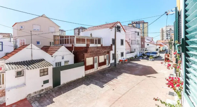 Vita Portucale ! Costa Caparica Triplex w/ Terrace