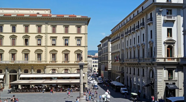 Habitación triple Estándar con balcón y con vista a la ciudad B&B Repubblica