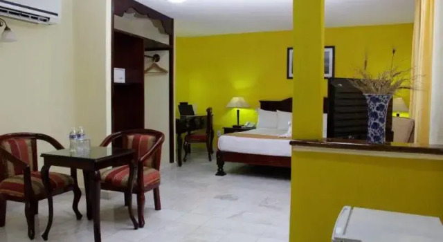 Полулюкс Standard Hotel Madan Cárdenas