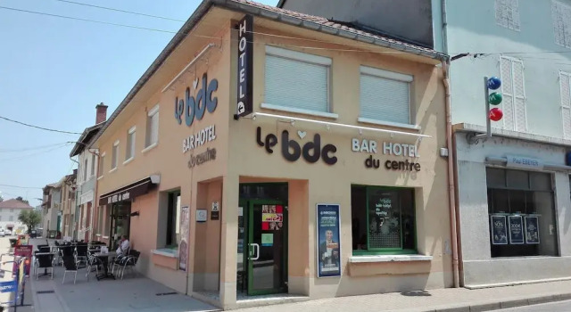 Bar Hotel du Centre, Rezerwuj Hotel Montrevel-en-Bresse Ain