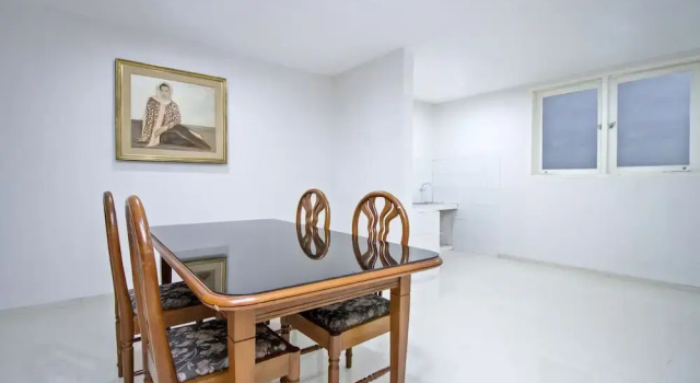 UROOMS Tanah Abang, Book Hotel Tanah Abang Jakarta