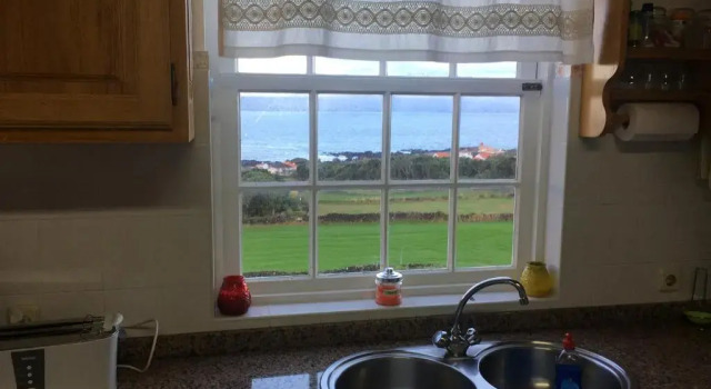 Casa Do Canto # PICO HOLIDAY RENTALS, Забронировать Отель Сан-Роки-ду-Пику Остров Пику