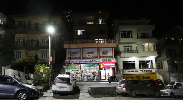 OYO 13762 Home Peaceful 2BHK Kasumpti