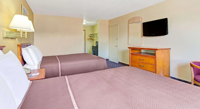 Travelodge by Wyndham Tucson AZ, Rezerwuj Hotel Tucson Arizona