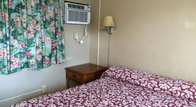 Sunrise Motel, Buchen Sie Motel East Naples Naples