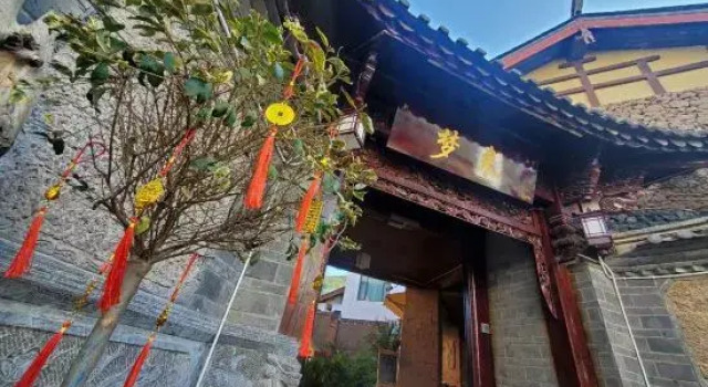 Lijiang Menglai Snow Islet | Secluded Garden Snow Mountain View Resort, Prenota Resort Hotel a Lijiang con parcheggio, Parcheggio