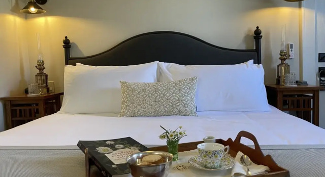 Полулюкс McCully House Inn