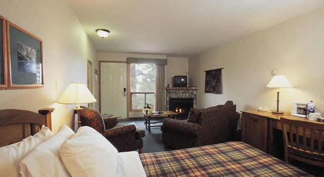 Pyramid Lake Resort, Rezervasyon Otel Jasper Jasper National Park