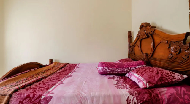 Standaard Tweepersoonskamer Dewisri Homestay