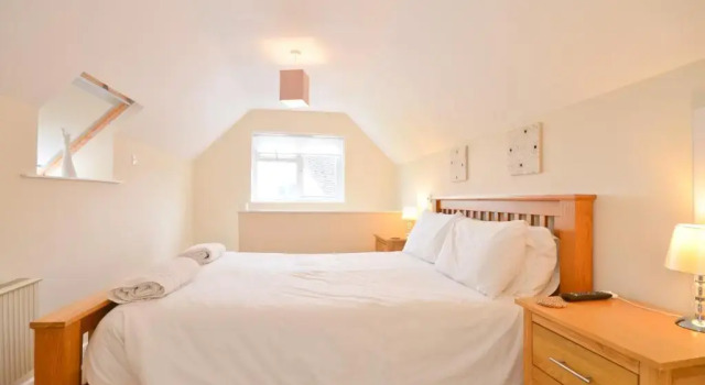 24 Tollgate Cottages