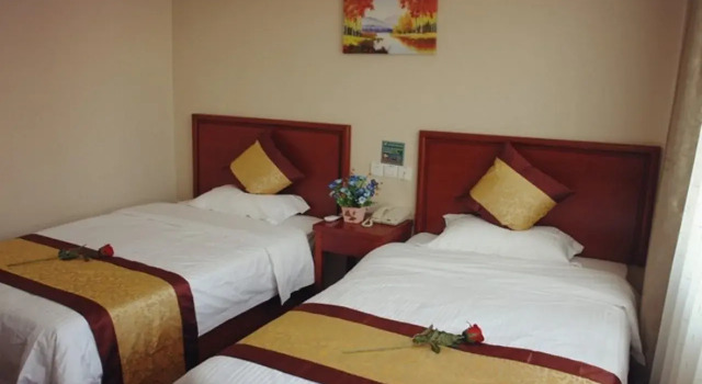 GreenTree Inn LiuAn WanXi Avenue ShengLi Road Express Hotel, Book Hotel Hoteller i Luan med parkering, Parkering