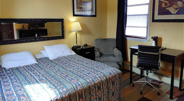 Двухместный номер Standard Colonial Inn Extended Stay by OYO New Ulm