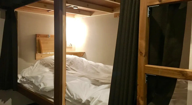 Hostel Namba -Takumi-, Забронировать Хостел Хостелы Осаки, рядом с Торговая улица Сэнничимэ Догуясудзи, Хостел