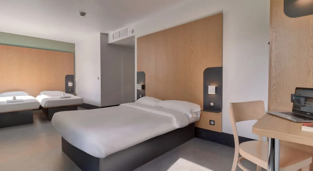 Четырёхместный номер B&B HOTEL Bayonne Tarnos