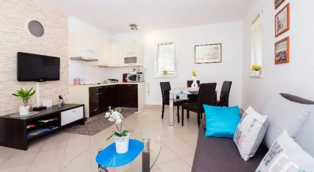 Elegant Suite Immortelle, Prenota Hotel Splitska 