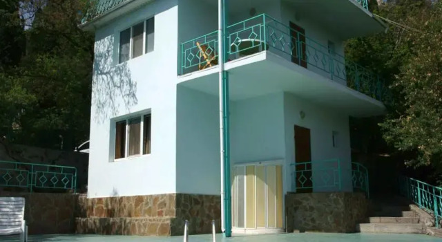 Palmira Sad Hotel, Брондау Қонақ үй Big Yalta бассейні бар қонақ үйлер, Жүзу бассейні