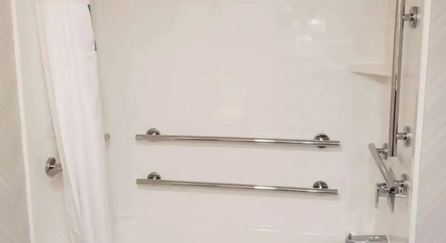 Четырёхместный номер Standard Hampton Inn Greensburg