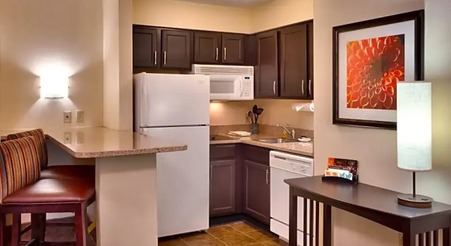 Люкс с 2 комнатами Staybridge Suites Peoria Downtown by IHG