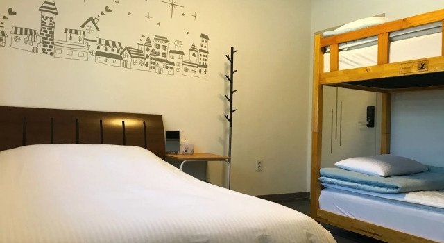 Incheon Airport Happy Place Guesthouse
