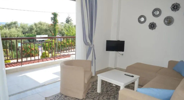 Апартаменты Superior с видом на море Leonidas Apartments and suites
