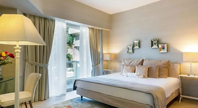 Номер Signature с балконом и с видом на город St George Lycabettus Lifestyle Hotel