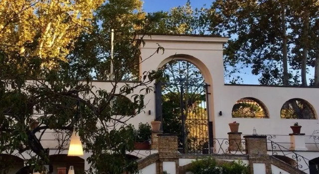Residenza Doria Pamphilj, Забронировать Отель Отели Рима с завтраком, рядом с Театр Арджентина, Завтраки