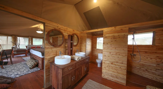 Тент Serengeti Acacia Central Camp