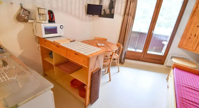 Thymel N°18 : Studio Cabin 3 Personnes / Studio Cabin 3 People, Забронировать Отель Отели Galibier-Thabor с бассейном, Бассейн