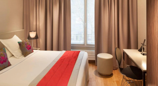 Номер Comfort Hôtel Tourisme Avenue