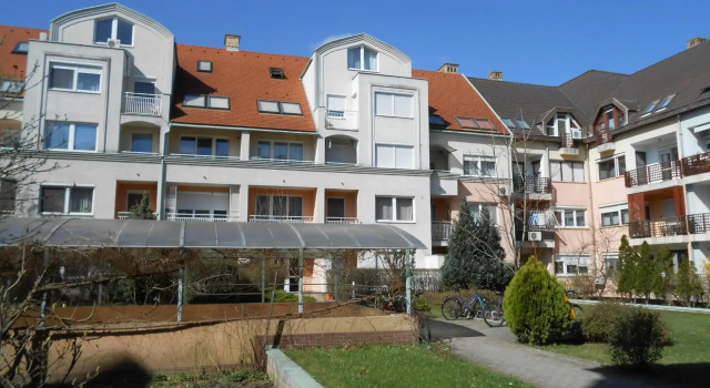 Márti 3 Bedroom Apartment, Забронировать Апартаменты/квартира Дебрецен Хайду-Бихар, рядом с Стадион «Надьердеи»